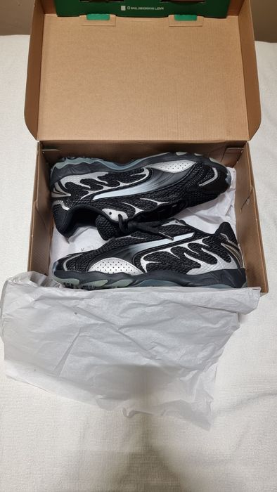 Женские кроссовки " PUMA" размер 37,5