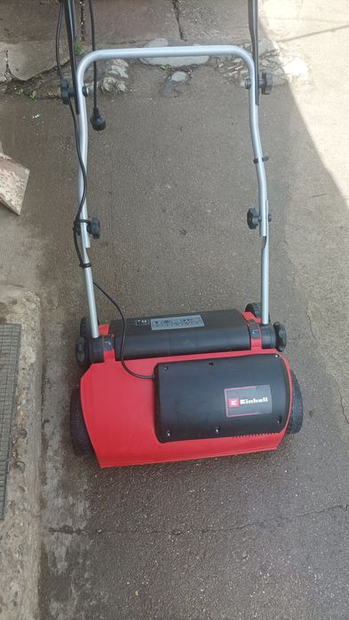 Scarificator aerator electric