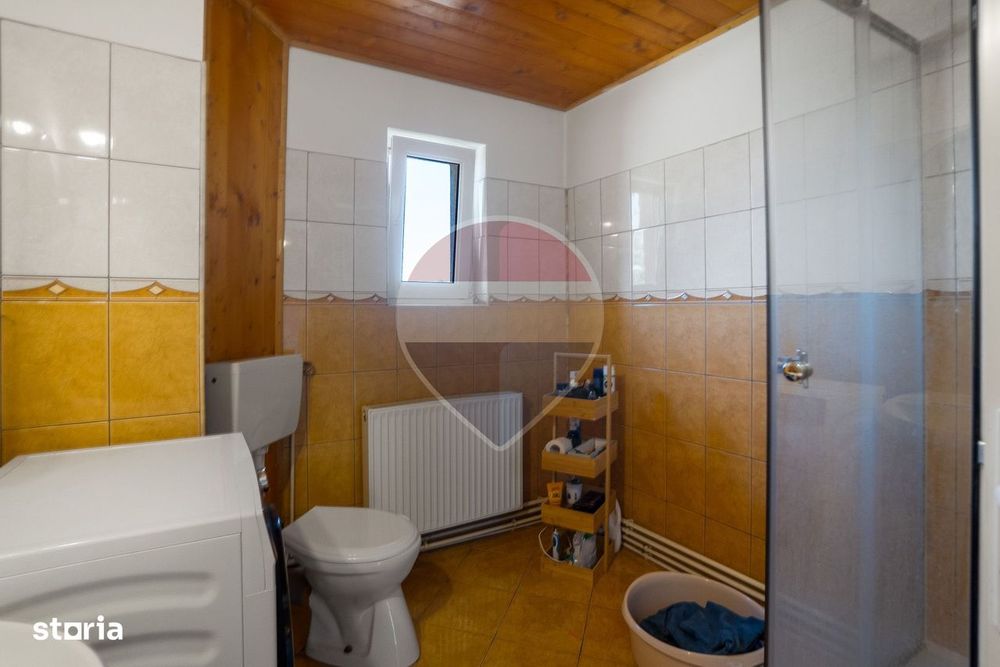 Casă spațioasă de vânzare | Teren 835 mp | Cristian | COMISION 0%