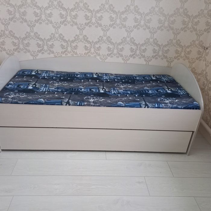 Продам детскую кровать