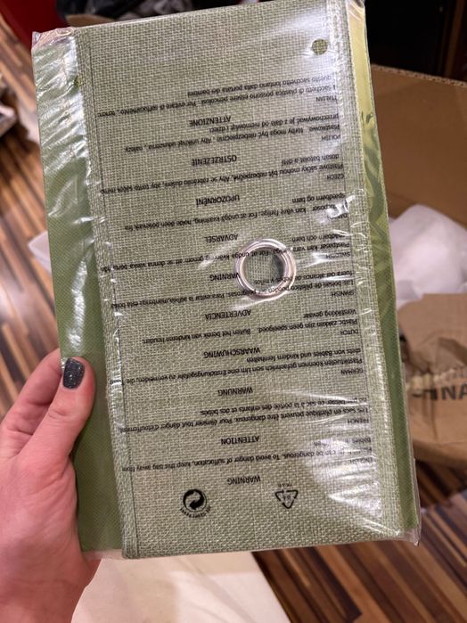 Детска поставка за книги