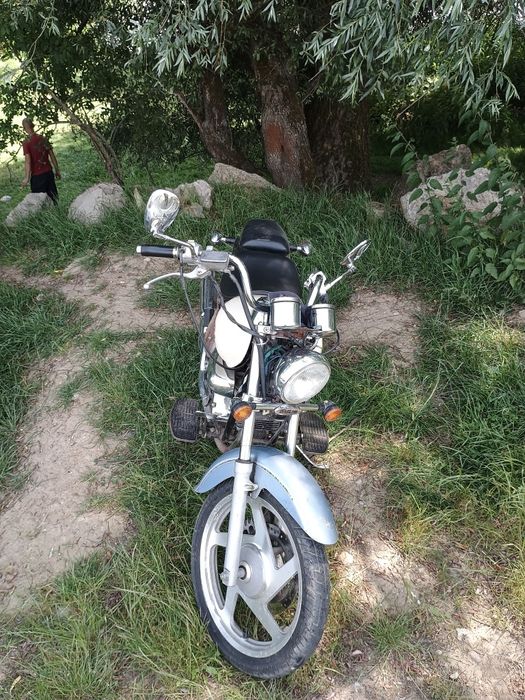 Moto Daelim vt 125 chopper