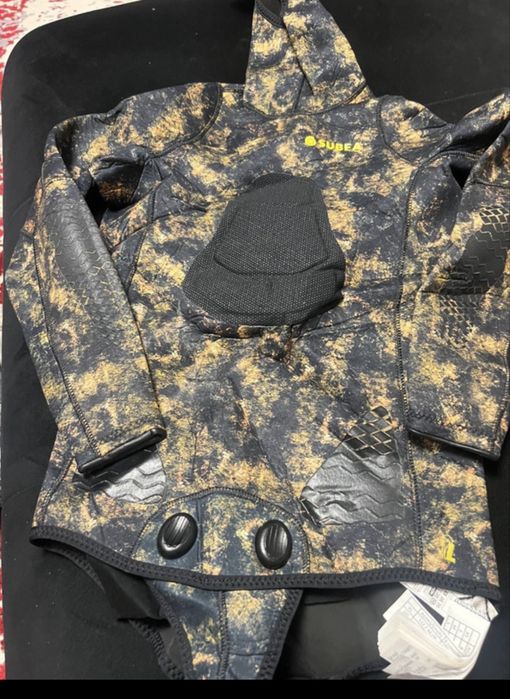 Geacă neopren 5mm Decathlon Subea SPF 900+ Camuflaj Bărbați - Ca Nouă