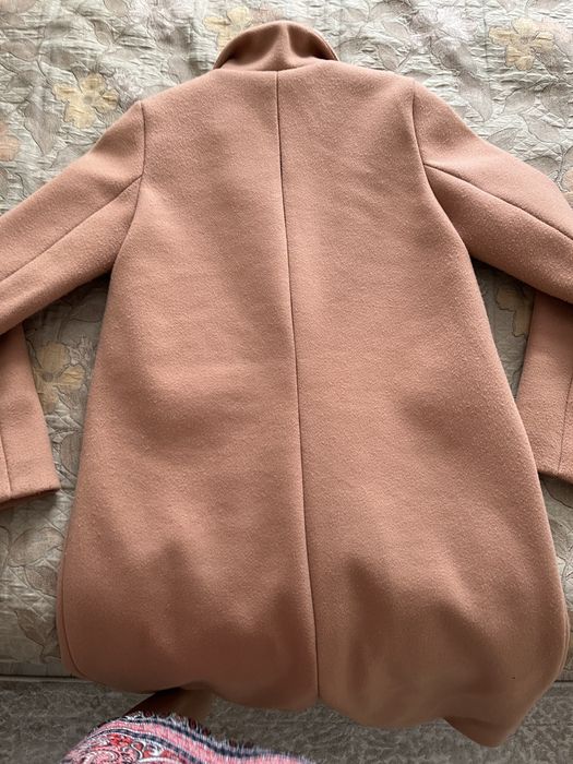 Продам женское пальто