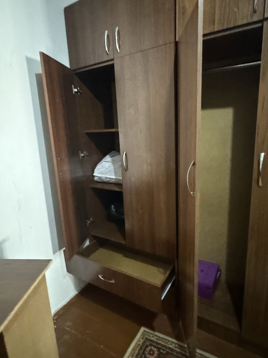 Продам шкаф для одежды