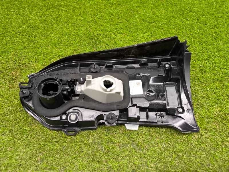 Фонарь Toyota Rav4 XA50 2018 задн. лев. (б/у)