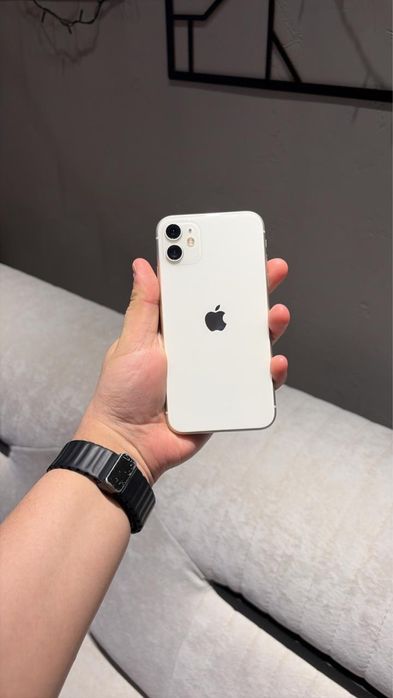 iPhone 11 в хорошем состояний
