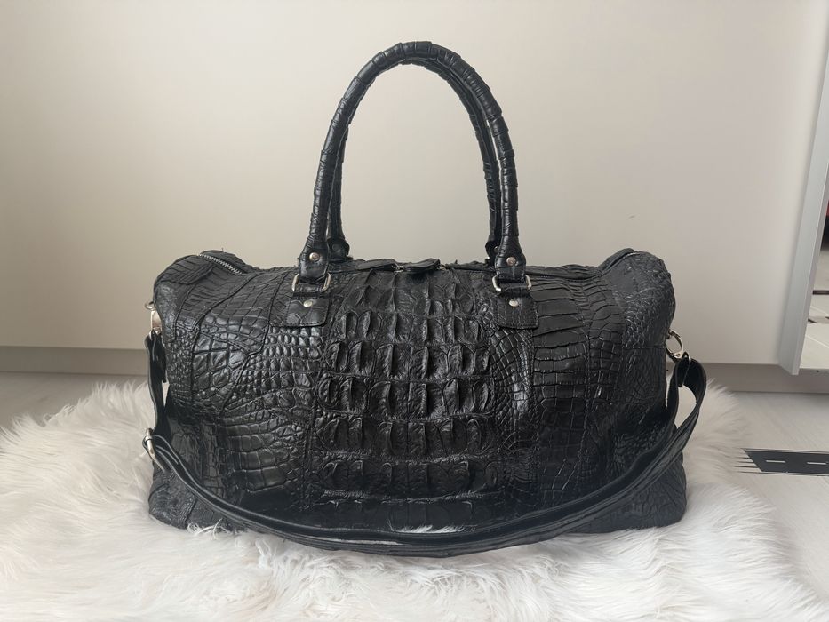 Пътна чанта от крокодилска кожа
