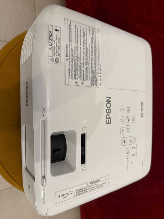Videoproiector Epson TW740 Full HD + Wireless – 3300 lumeni