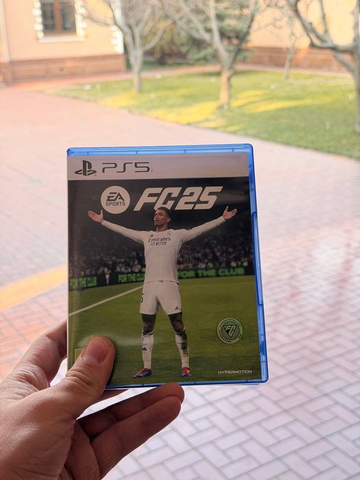 EA Sports FC 25 (PS5) – Disk holati ideal!
