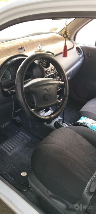 Matiz avtomat oq