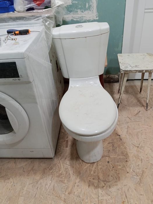 продам унитаз в рабочем состоянии