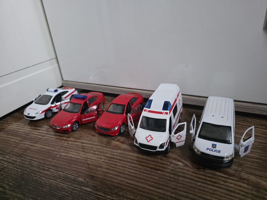 Mașinuțe de jucărie