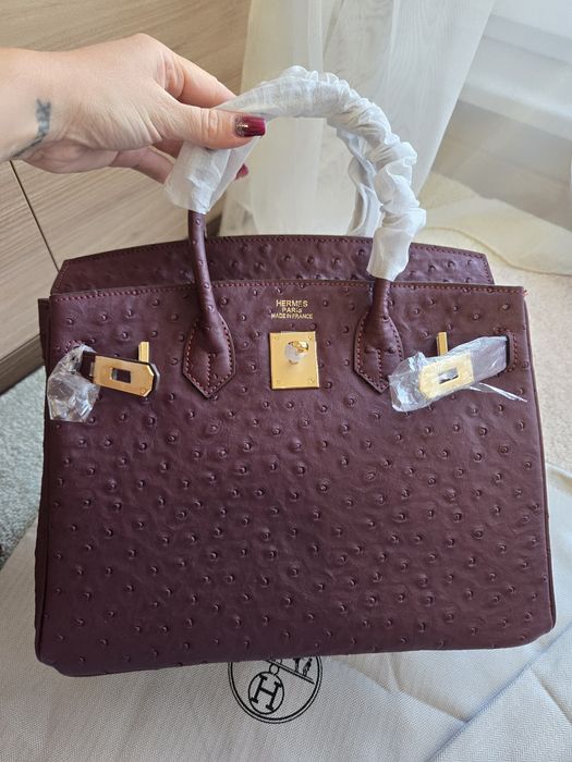 Налична Hermes в бордо