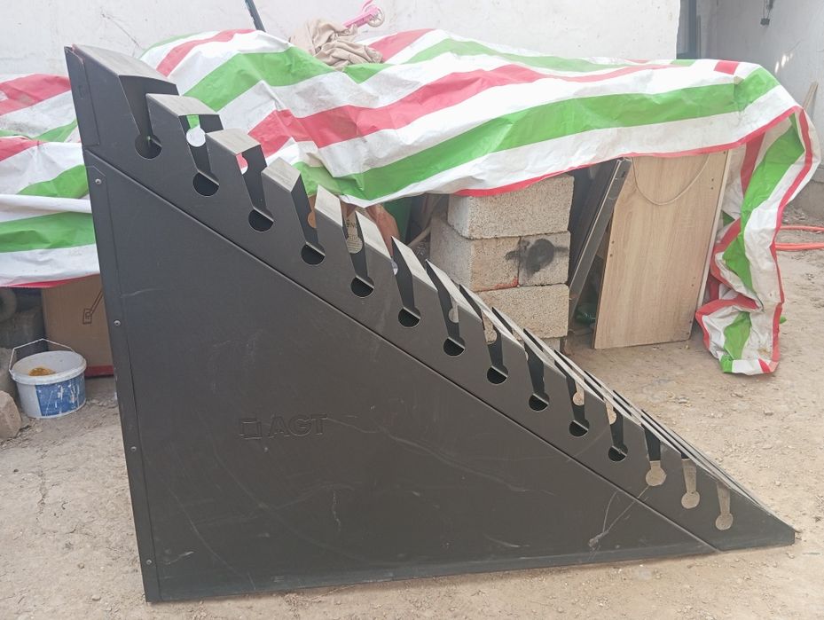 Стеллаж металически