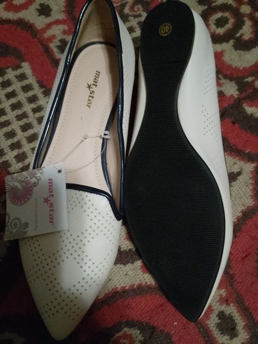 Дамски обувки,маратонки,боти,ботуши