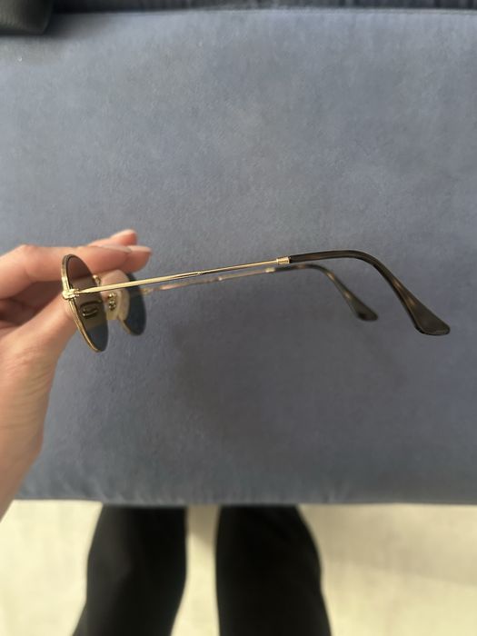 Овални очила-Ray Ban.