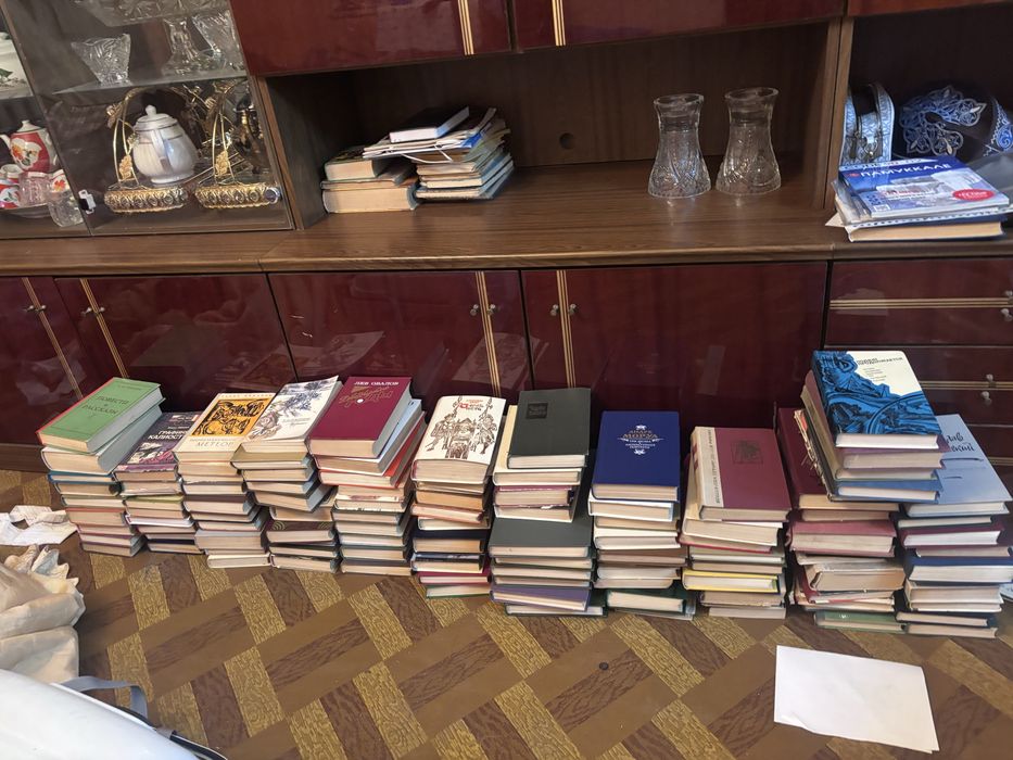 Продам книги в хорошем состоянии