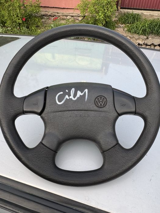 Руль гольф 3 идеальный не протёртый