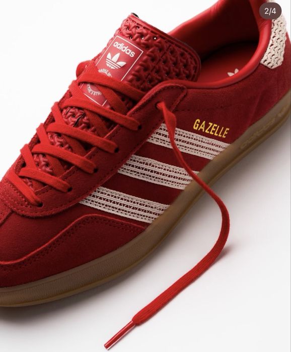 Дамски маратонки Adidas Gazelle - червени