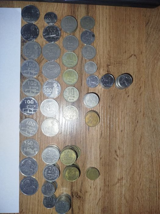 Продам монеты одним лотом.