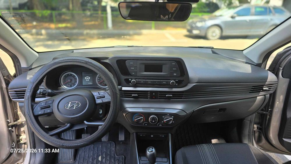 Vând Hyundai i20 Comfort, 2022, benzină 1.2 MPI 84 CP, cutie manuală, cu doar 14.000 km