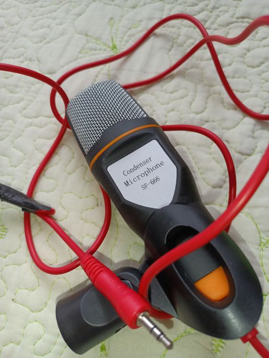 Microfon condensator SF -666