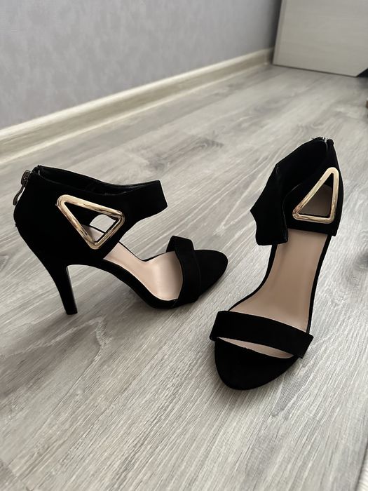 Продам обувь новые