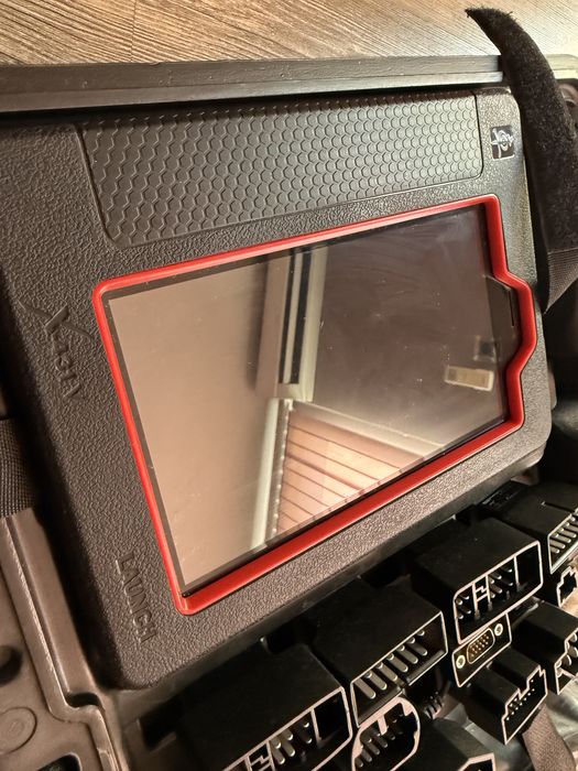 Автомобилна диагностика Launch X431V