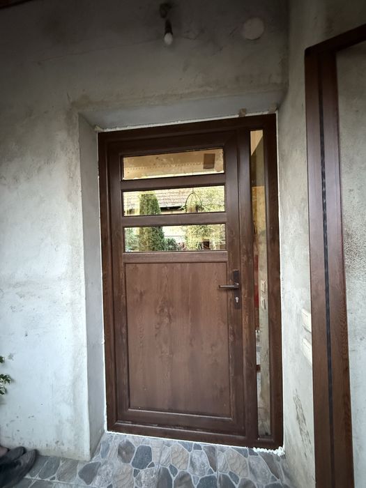 Tamplarie pvc ,usi,ferestre,plase de insecte orice la comanda !