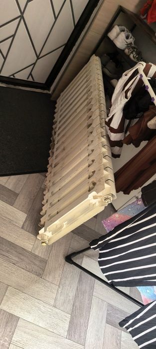 Продам батарею рабочая