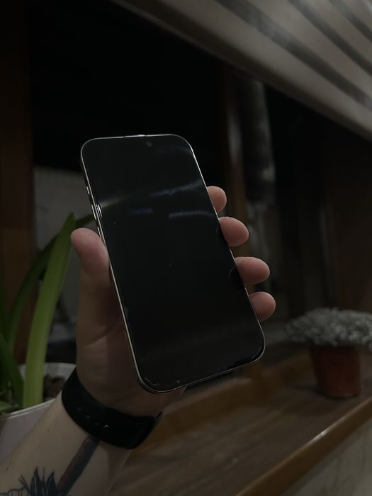 Продается iphone 16 pro 256GB