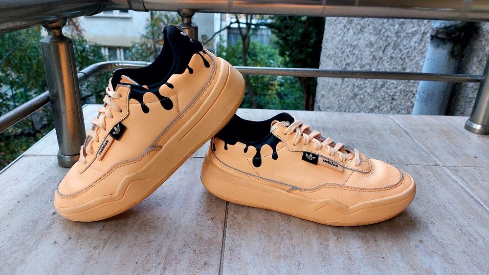 Маратонки Adidas 38н