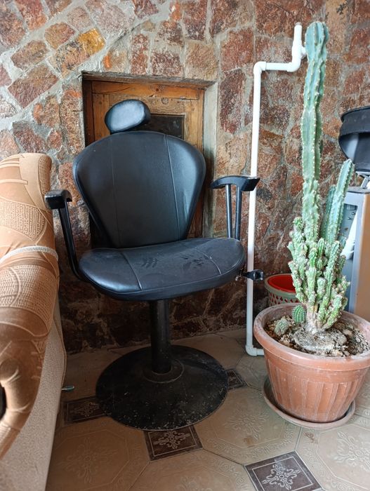 Salon uchun kreslo