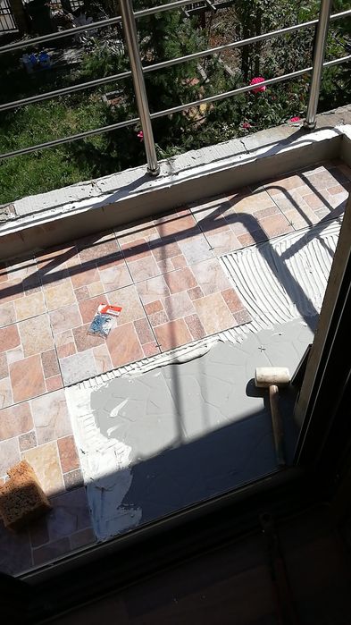 Zugrav parchetar faiantar