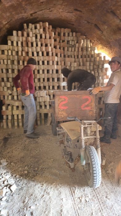 Кирпич.           .