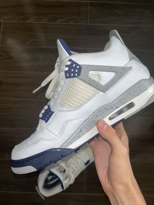 Jordan 4 Midnight Navy (44.5)
