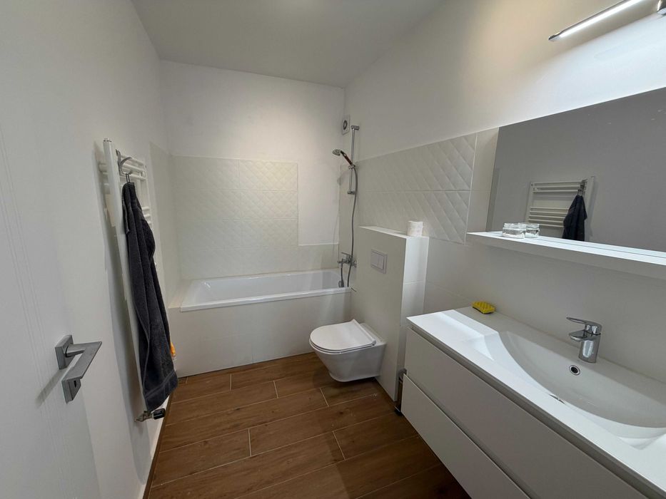 apartament nou de 3 camere superfinisat , pe strada Trifoiului , Cluj Napoca