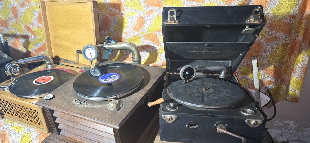 Radio, ceas, obiecte de colectie