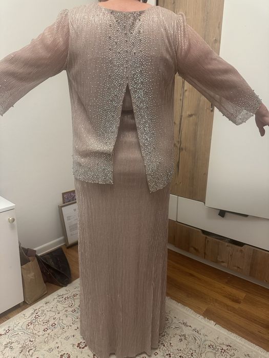 Продам платье 48-50 размера, одевалось 1 раз