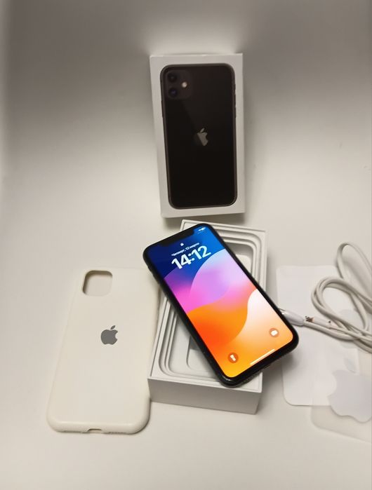 iPhone 11 с документами. АКБ 74%.
