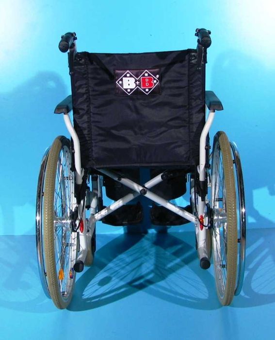 Scaun cu rotile handicap B+B - latime sezut 43 cm