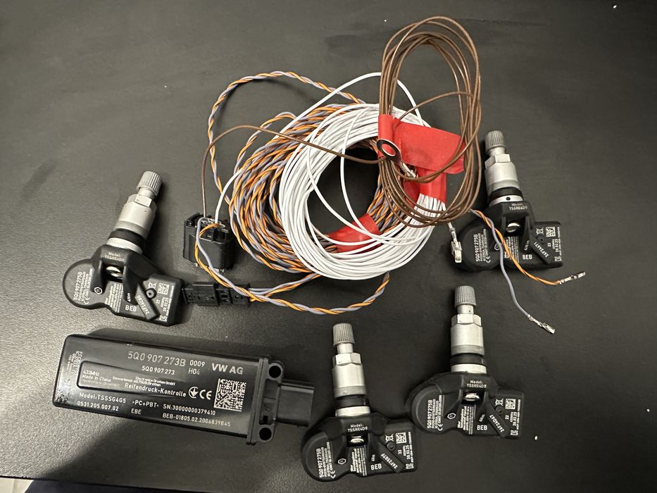 Kit TPMS  5Q0 907 273B modul senzor parcare + 4 senzori 5Q0 907 275B