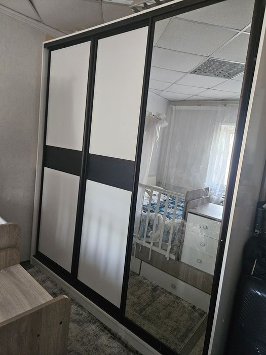 Продам шкаф купе