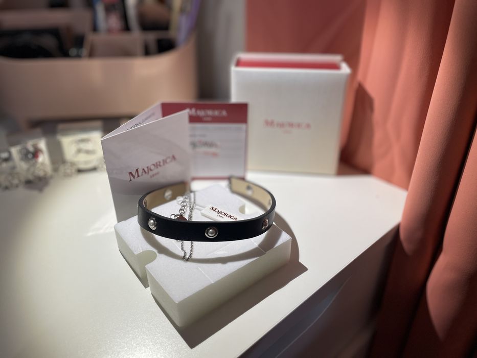 Колие / огърлица / Choker Majorica Перли и кожа