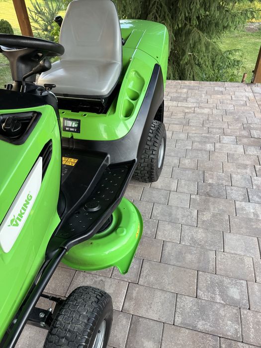 Vand tractoras tuns iarba Viking
