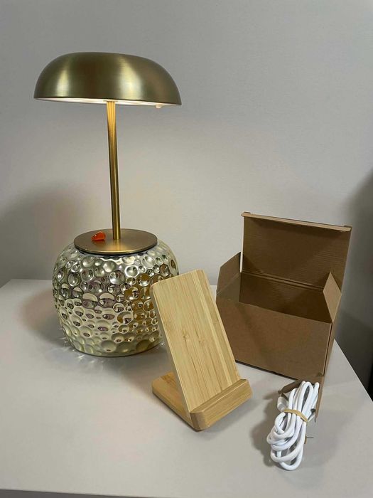 Безжично зарядно 10 W bamboo съвместимо с Ios и Android