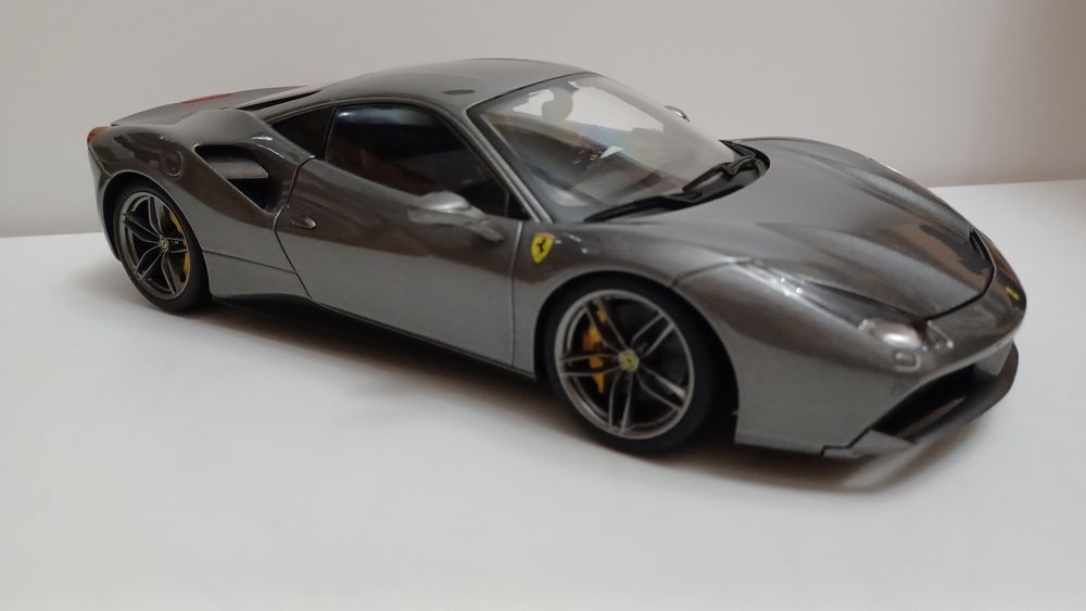 Machetă  Ferrari  488  , 1  18