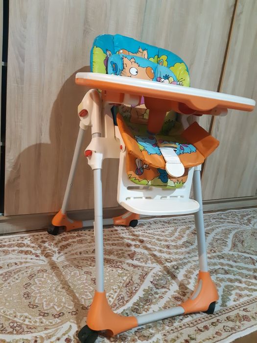 Стульчик для кормления Сhicco