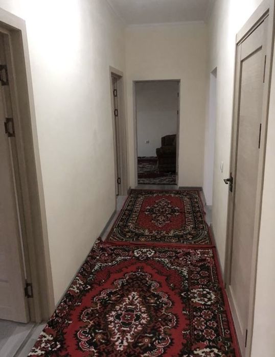 Квартира сотилади , холати зор.